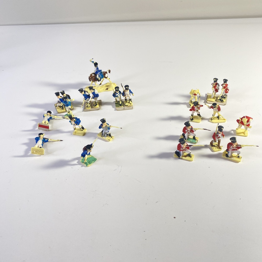Vintage Miniature Soldier Figurines Vintage